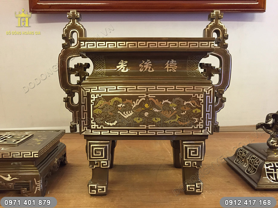 đỉnh vu&ocirc;ng khảm ngũ sắc